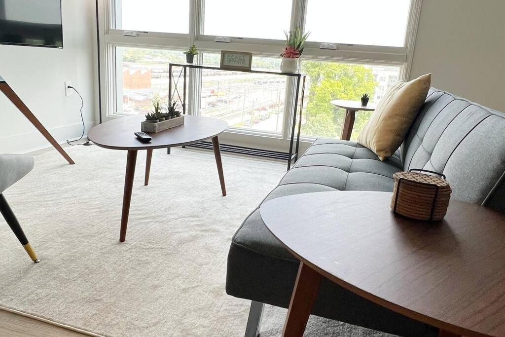 Studio Apartment, Queen Bed, Wifi, Kitchen, Washer & Dryer In Charlotte Luaran gambar